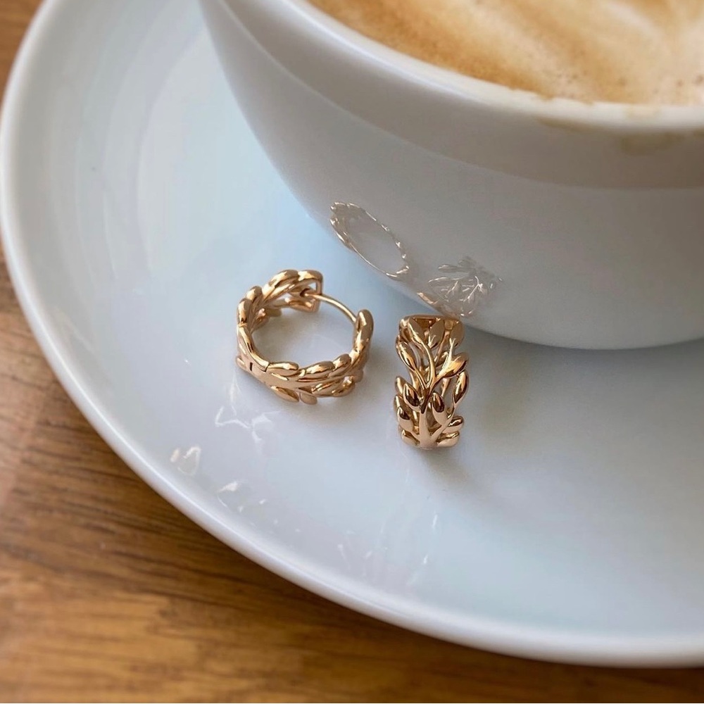 18k Gold Plated Leaf Hoop Earrings Dainty Waterproof Jewelry - Picture 8 of 12